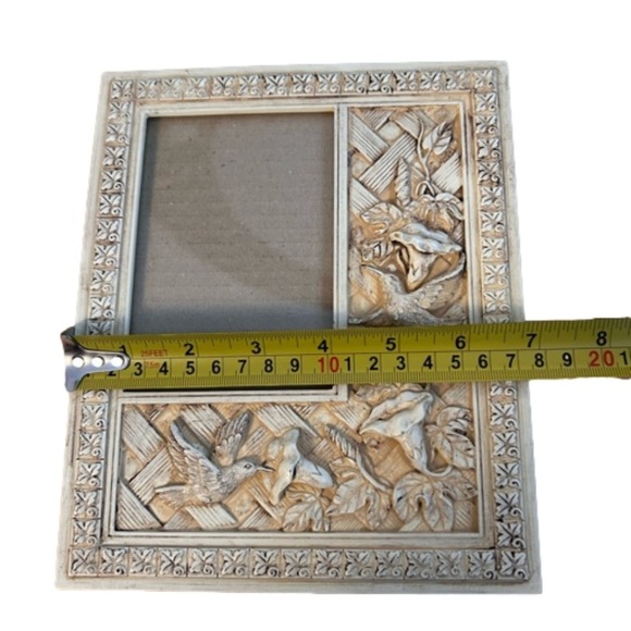 Vintage Picture Frame Resin and Glass Taiwan Hummingbirds - Picture 8 of 9